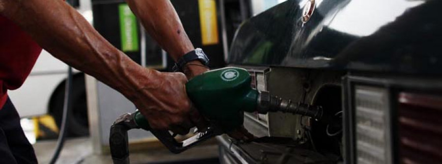 El precio de la gasolina marca un nuevo máximo y roza los 1,5 euros