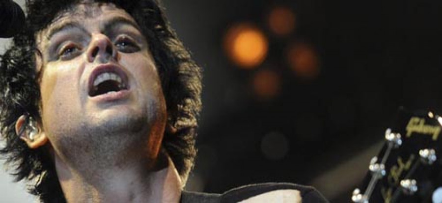 El vocalista de Green Day se someterá a tratamiento por abuso de sustancias