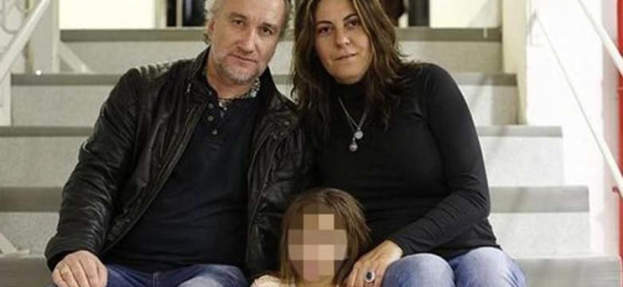 Los padres de Nadia se sacaron fotos practicando sexo delante de la niña