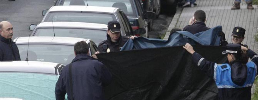 Un hombre mata a tiros a su exmujer en Ferrol y después se suicida en Fene