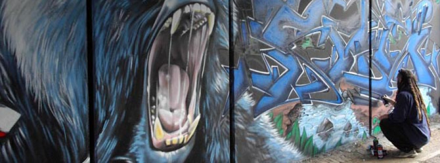 Los elementos de una auténtica jungla artística que se esconden en el paseo fluvial de Arteixo
