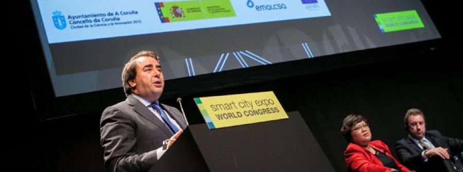 Negreira presenta en Barcelona la plataforma integral de Smart City