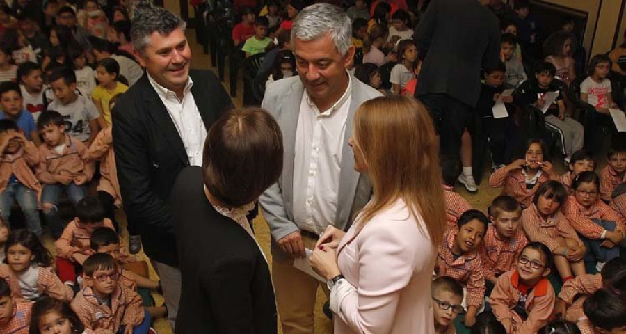 El CEIP Anxo da Garda recibe el galardón Exposición Letras Galegas 2017 de la Xunta