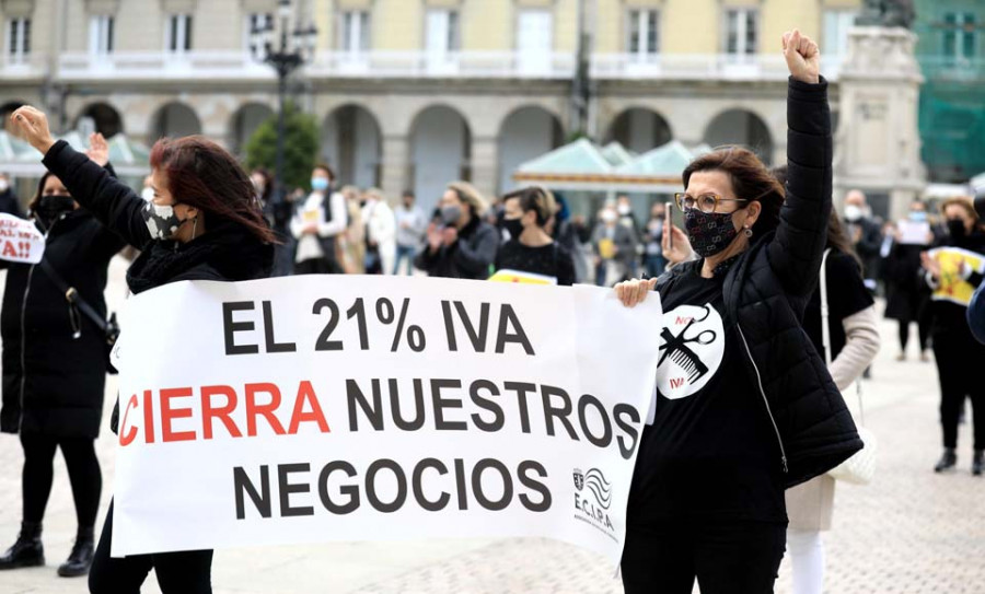 Las peluquerías y barberías se concentran para pedir la bajada del IVA del 21 al 10%