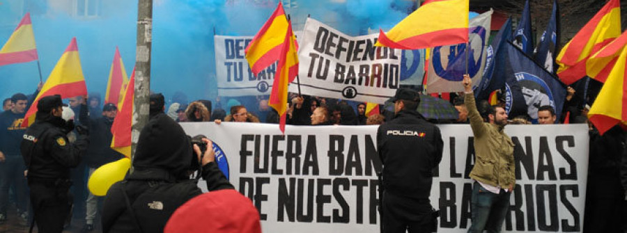 Varias personas de extrema derecha se concentran contra las bandas latinas en Madrid