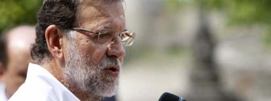 Rajoy plantea acometer la reforma de  la Constitución en 2016 si hay consenso