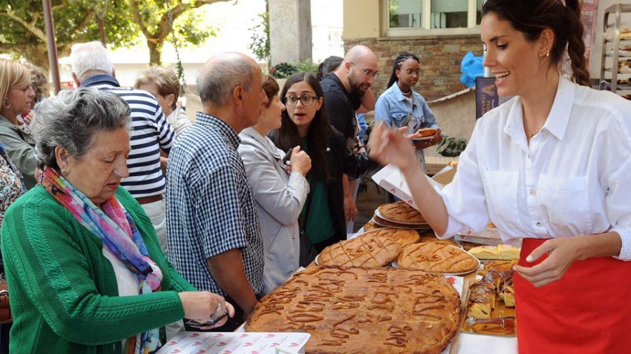 Carral comienza sus celebraciones con la XLVI Festa da Empanada