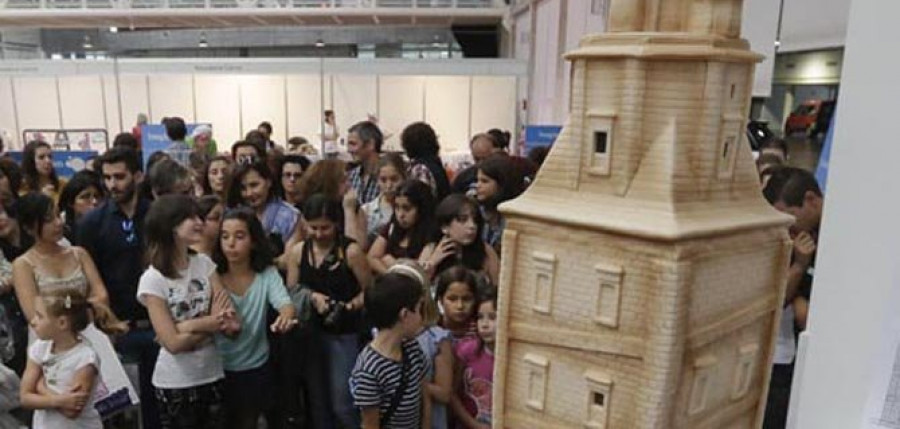 Una réplica “azucarada” de la Torre le pone el broche final  a la feria Think in Cakes