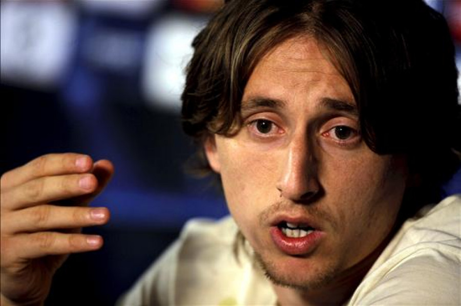 El Tottenham multa a Modric con 98.400 euros por declararse en rebeldía