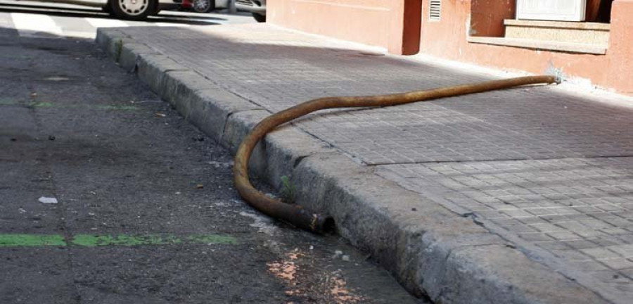 El Ayuntamiento eliminará de forma inmediata tres vertidos al río Monelos