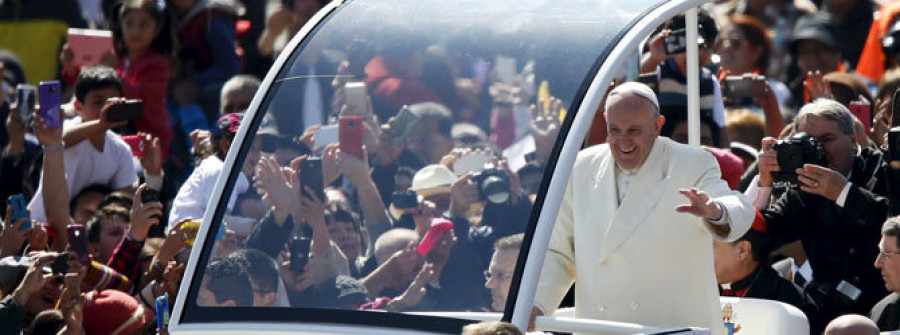 El papa arremete en México contra  los políticos “que buscan el privilegio”