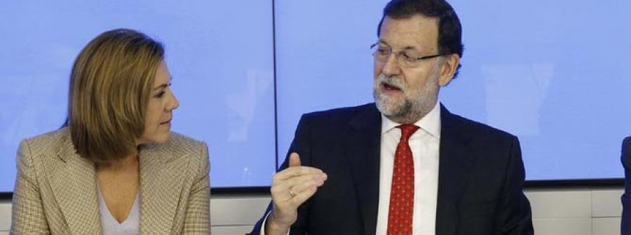 Rajoy tranquiliza a la cúpula del PP con sondeos internos que le dan la victoria
