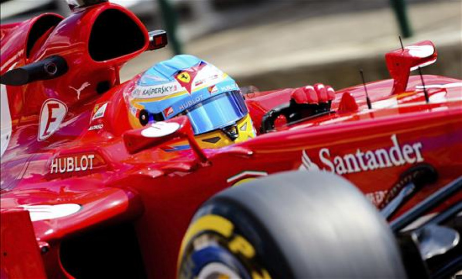 Alonso prueba la evolución del Ferrari en el circuito predilecto de Raikkonen