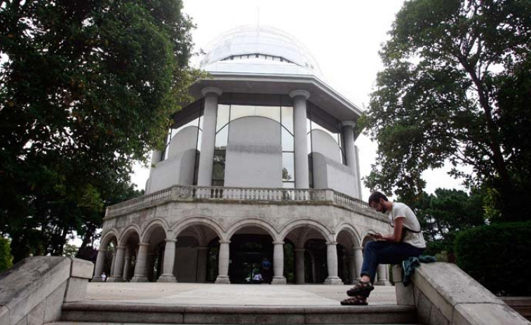 La Casa de las Ciencias instala en su cúpula una cámara para detectar estrellas fugaces