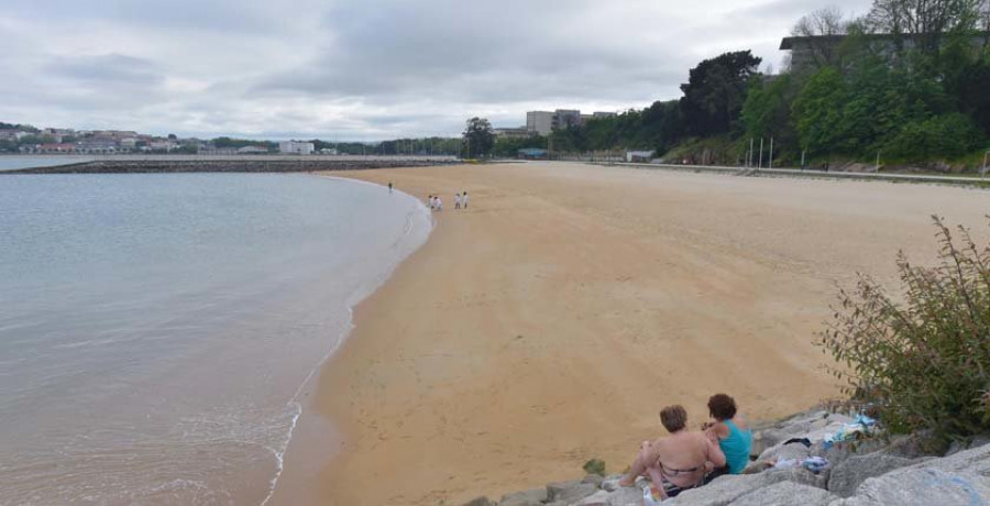 A Coruña recupera sus cinco banderas azules con la incorporación del arenal de Oza