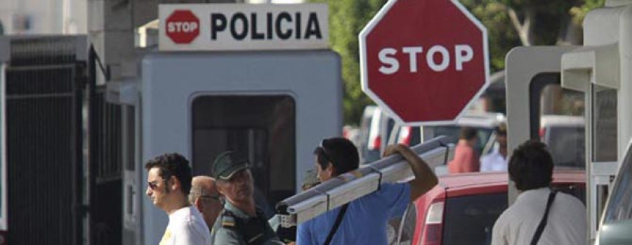 Gibraltar advierte de que “toma nota” de la inspección de la Guardia Civil de los bloques de hormigón