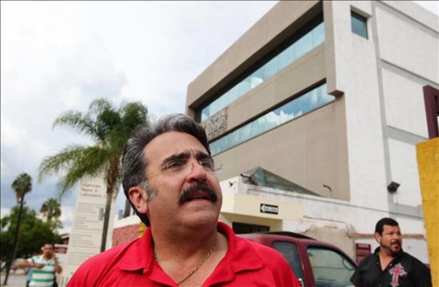 El cantante mexicano Vicente Fernández, hospitalizado por trombosis pulmonar