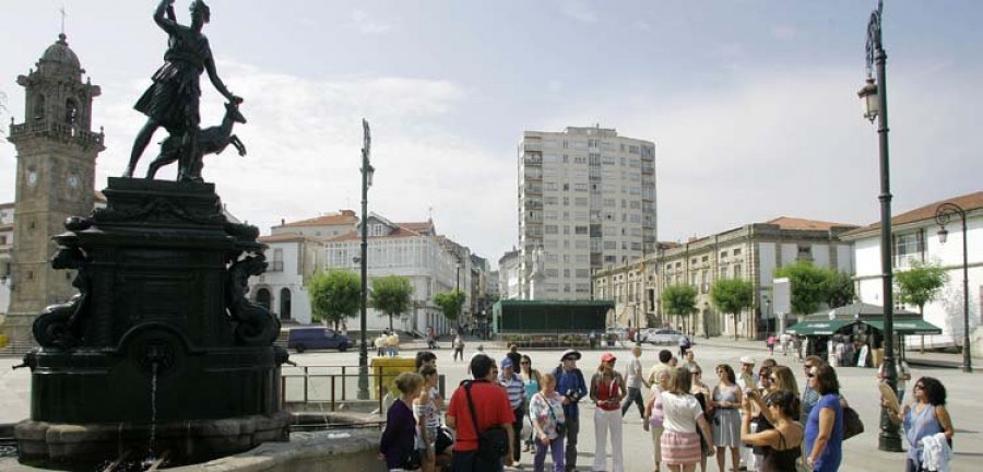 Betanzos reforzará el servicio de atención turística en verano con otro técnico para el Liceo