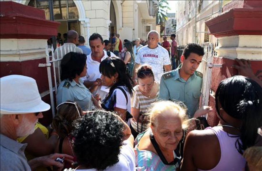 Cuba pone fin con la reforma migratoria a décadas de restricciones para viajar