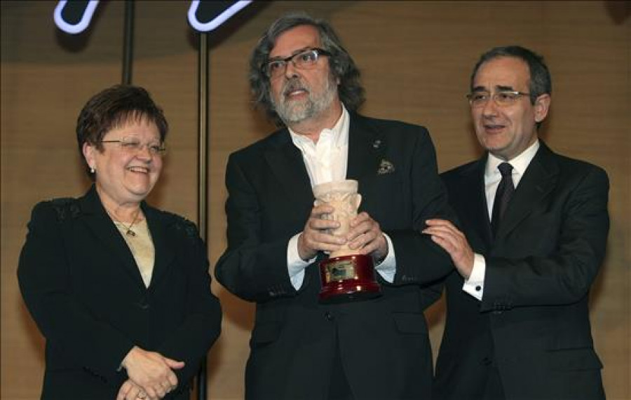 Ramón Pernas gana el Premio Azorín de Novela por "Paradiso"