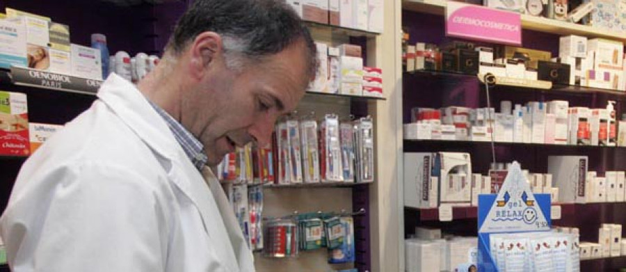 Los farmacéuticos coruñeses rechazan la venta por internet que trata de legalizar el Gobierno