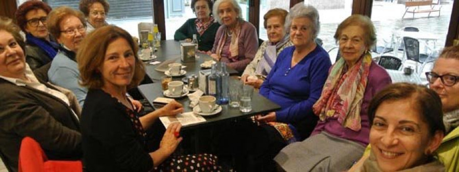 Barcón propone un directorio que recoja los servicios para las personas mayores