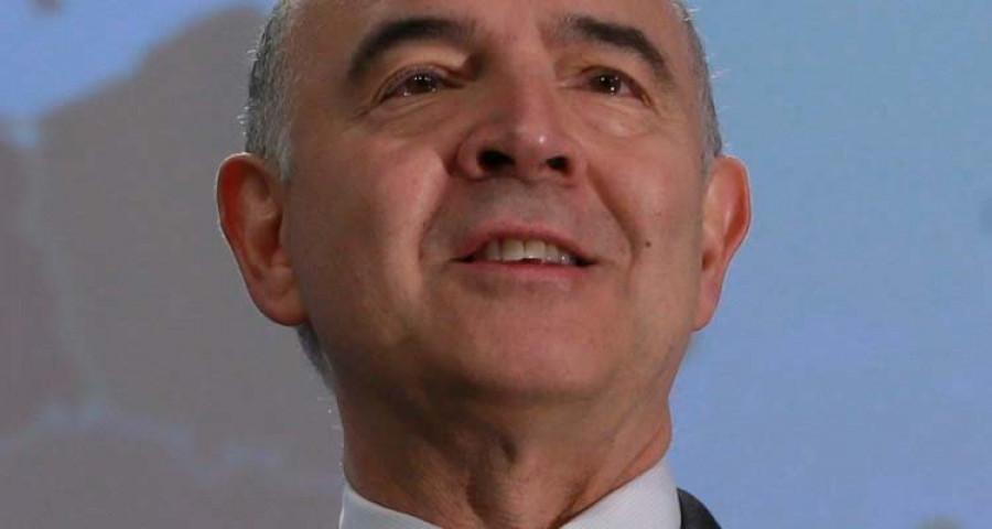 Moscovici espera que España salga del procedimiento de déficit excesivo el próximo año