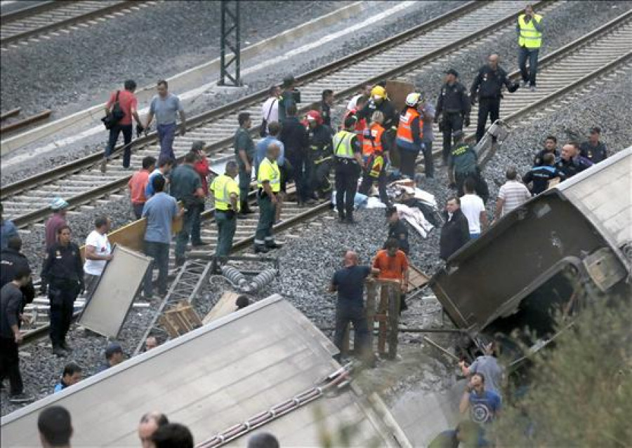 Siguen hospitalizados 16 heridos por el accidente de tren, uno en estado crítico