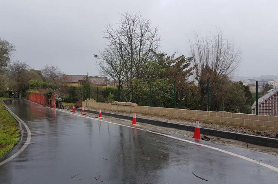 Oleiros construye una senda peatonal en  San Pedro de Nós