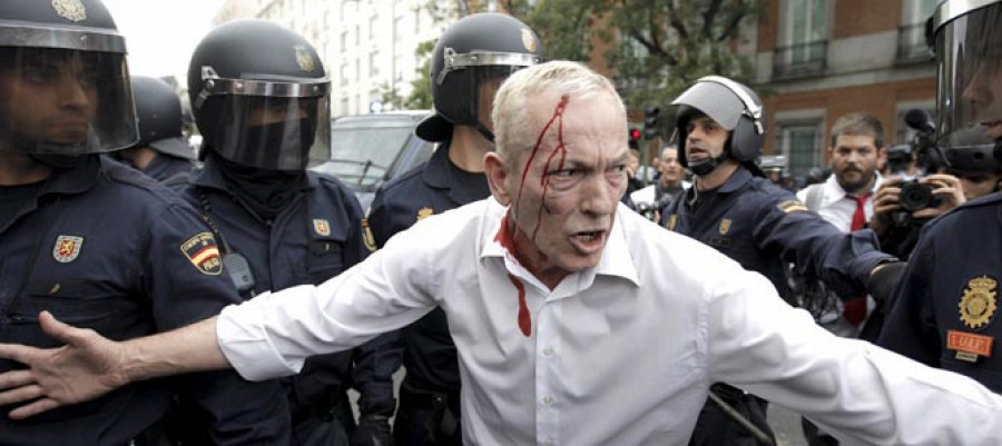 La protesta Rodea el Congreso deriva en una batalla campal con la Policía