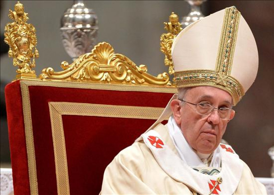 El papa pretende celebrar su primer consistorio de cardenales en febrero