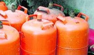 La bombona se abarata hasta 14,43 euros y la luz baja en septiembre