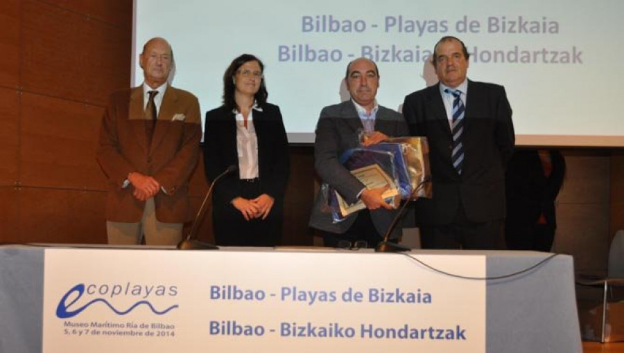 Los seis arenales urbanos de la ciudad revalidan la concesión de las Banderas “Ecoplayas 2014”