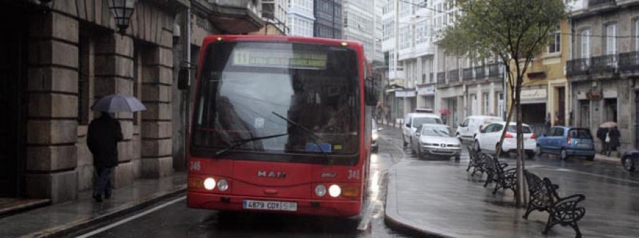 Comerciantes, placeros y vecinos se unen para exigir la reposición de la parada de bus de Panaderas