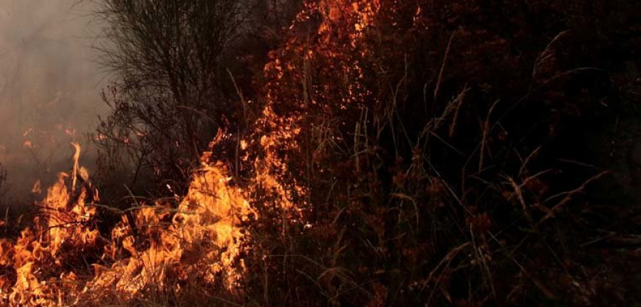 El presunto autor del incendio de Arbo ya había sido detenido por otros 46 fuegos