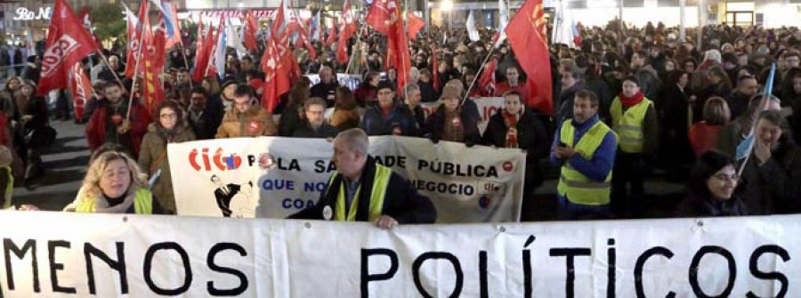 Miles de personas se manifiestan por las calles de Galicia en defensa de la sanidad pública