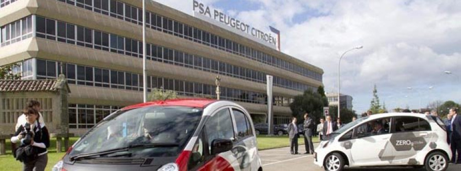 Ingresan en el hospital las dos personas en huelga de hambre por despidos en Citroen Vigo