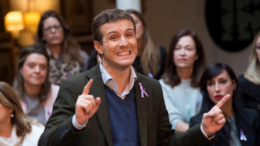 Casado pide a los votantes que no hagan experimentos y apuesten por la utilidad del PP