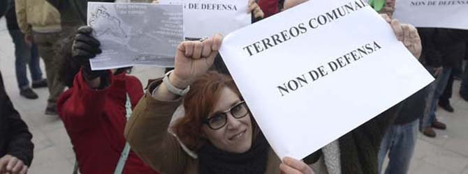 Los vecinos piden a Feijóo que reclame la cesión gratuita de las fincas de A Maestranza