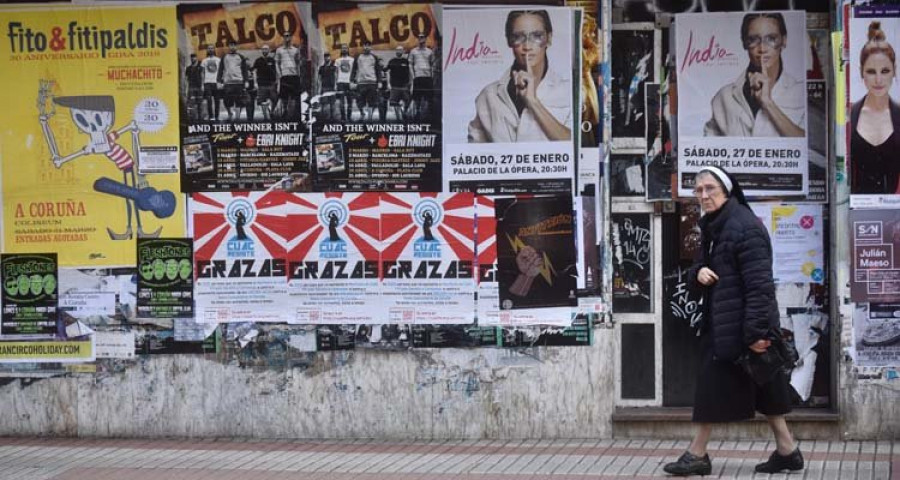 Reportaje | En una ciudad poblada por “Ringos Stars” de celulosa 
y “Shakiras” de traje dorado