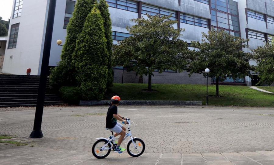 Solo doce titulaciones de la Universidad de A Coruña disponen de plazas libres