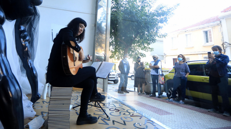 Silvia Penide da un concierto silencioso para denunciar el “drama” actual de la cultura