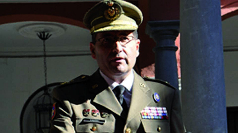 El general coruñés Amador Enseñat será el director del Gabinete Técnico de  la ministra de Defensa