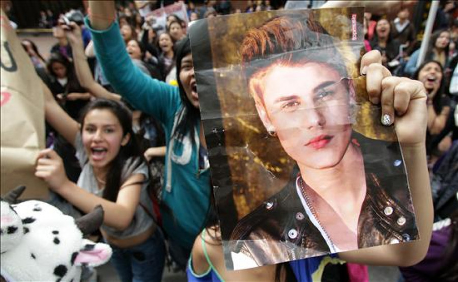 Justin Bieber llena de grafitis un túnel de Bogotá