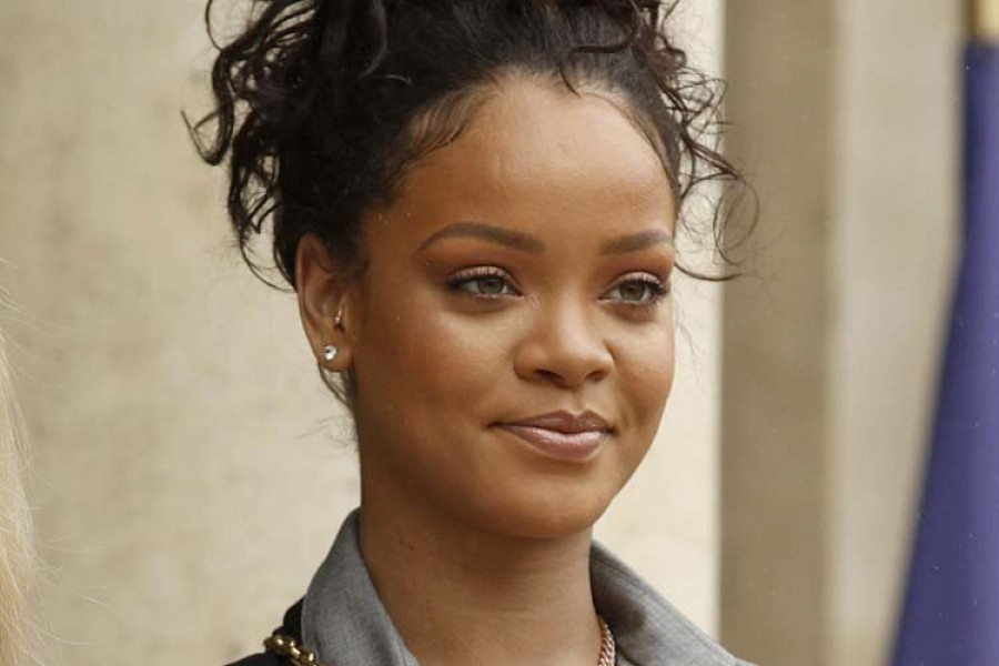El secreto de belleza de Rihanna es su nueva línea de maquillaje