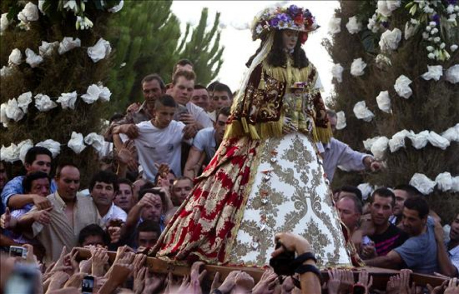 Cortan la vía entre Almonte y la aldea para reforzar la seguridad en el traslado de la Virgen