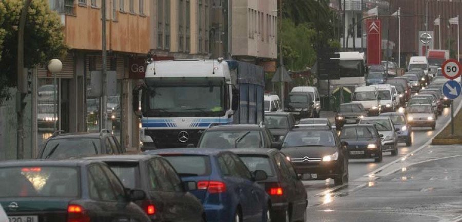 Un camionero da positivo en tres tipos de droga tras salirse de la vía en la N-VI
