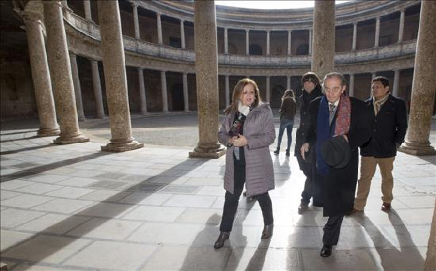 Eduardo Lizalde recorre la Alhambra, antes de recibir mañana el Premio Lorca