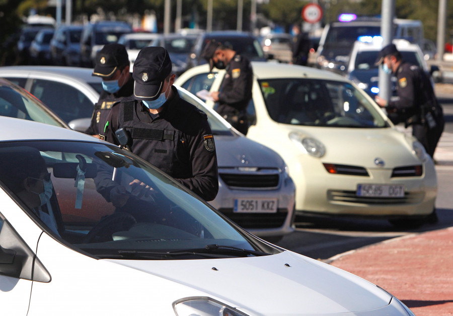 La incidencia sigue bajando mientras las comunidades siguen su senda de las restricciones