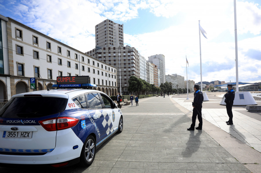 La Policía Local incrementa la vigilancia en las zonas de botellón